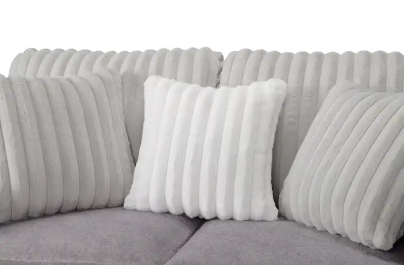 Causeuse en chenille et similicuir 67 po fabriquée au Canada avec coussins amovibles - Gris Paloma moelleux